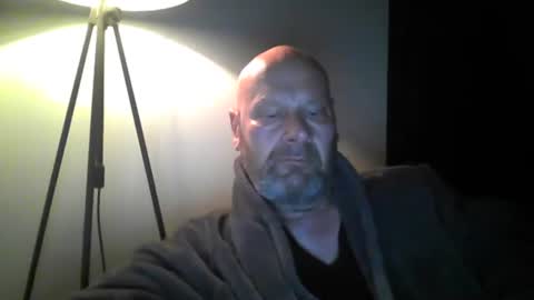 Snapshot of bigmike3339 chatting on 03-03-25, 05:31 bigmike3339 online show from 03-03-25, 05:31