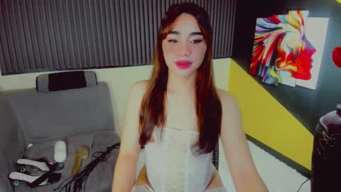 kiaaannaaaa online show from 12-28-24, 05:14