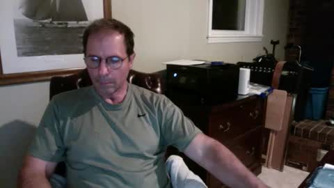 Snapshot of bignjakd6 chatting on 06-08-26, 10:04 CumCMe online show from 06-08-26, 10:04