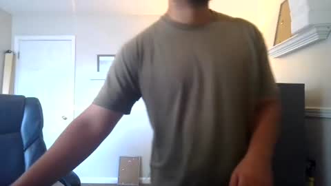 Snapshot of bigred4709 chatting on 07-13-26, 04:54 bigred4709 online show from 07-13-26, 04:54