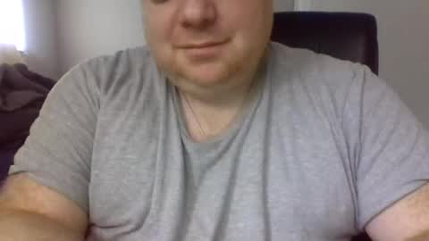 Snapshot of bigred_nyc chatting on 02-06-25, 04:14 Big Red online show from 02-06-25, 04:14