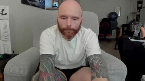 Snapshot of bigseanxoxo chatting on 01-25-25, 10:39 Sean pronounced Shon online show from 01-25-25, 10:39