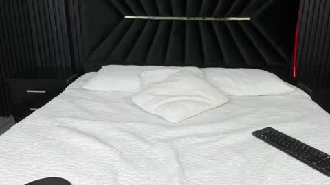 Zayra online show from 09-25-25, 07:12