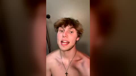 Snapshot of bigskinnyboyshh chatting on 06-27-26, 04:28 bigskinnyboyshh online show from 06-27-26, 04:28