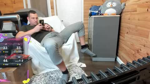 bigsshark online show from 11-18-25, 08:46