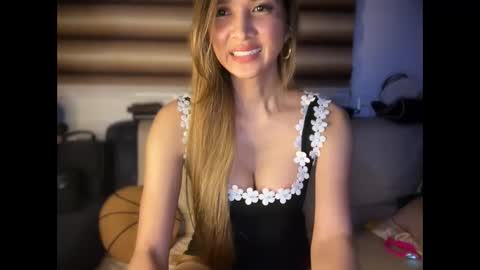 Yna     online show from 02-11-26, 03:39