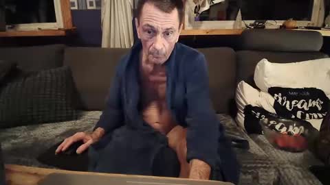 bigswe1 online show from 12-22-24, 05:12