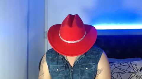 Snapshot of bigthick_blackcock chatting on 05-05-26, 06:32 MANUEL online show from 05-05-26, 06:32