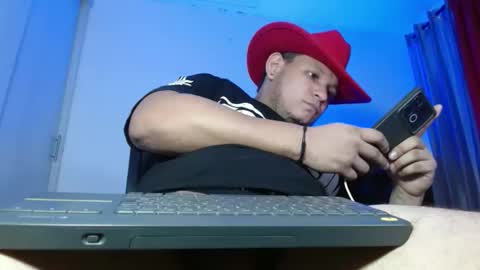 Snapshot of bigthick_blackcock chatting on 05-13-26, 01:14 MANUEL online show from 05-13-26, 01:14