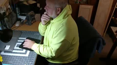 Snapshot of bigthump9999 chatting on 12-21-24, 05:07 bigthump9999 online show from 12-21-24, 05:07