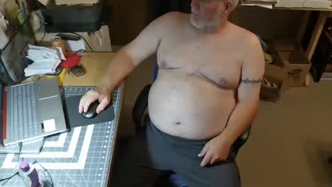 Snapshot of bigthump9999 chatting on 11-17-25, 09:09 bigthump9999 online show from 11-17-25, 09:09