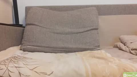 BigTitsBoyx1 online show from 05-13-26, 08:38