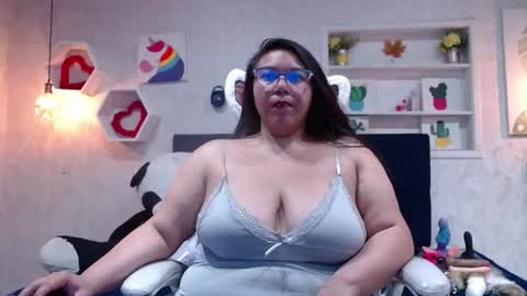 Snapshot of bigtitslaurenriver chatting on 07-08-26, 12:09 bigtitslaurenriver online show from 07-08-26, 12:09