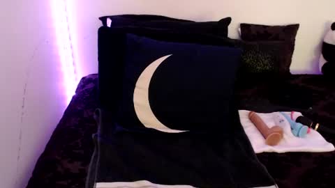 Nichole lights online show from 07-06-26, 11:07