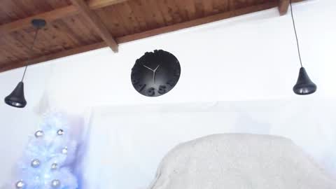 Snapshot of bigzehuz chatting on 12-24-24, 01:59 andres online show from 12-24-24, 01:59