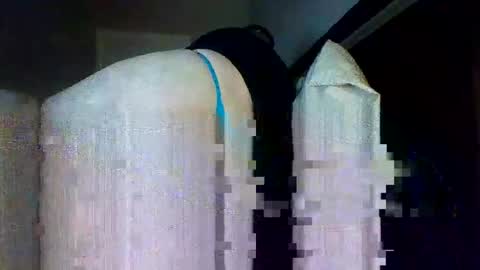 Snapshot of bikinkysloot chatting on 01-18-25, 09:45 KinkyBiSlut online show from 01-18-25, 09:45