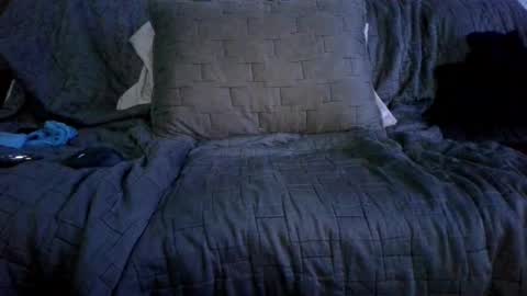 Snapshot of bikinkysloot chatting on 10-19-25, 03:51 KinkyBiSlut online show from 10-19-25, 03:51