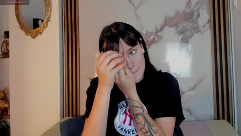 bilie__eilish online show from 04-21-26, 11:38