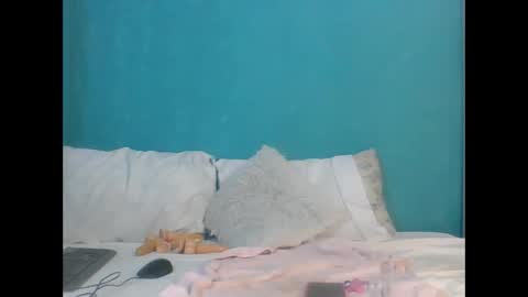 Snapshot of bilion_ass chatting on 04-12-26, 08:25 TREZAH online show from 04-12-26, 08:25