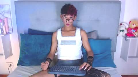 B-I-L-L-I-E 3 online show from 10-08-25, 01:20