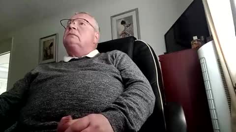 Snapshot of billlllllyb chatting on 05-14-26, 09:27 billlllllyb online show from 05-14-26, 09:27