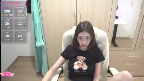 Snapshot of billly1love chatting on 02-10-25, 05:03 billy1love online show from 02-10-25, 05:03