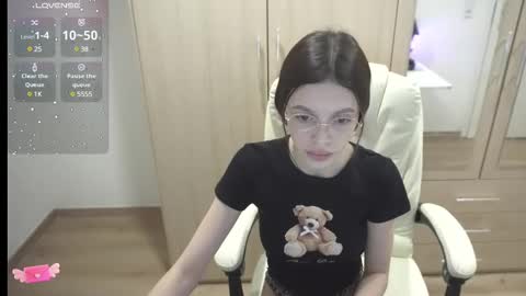 Snapshot of billly1love chatting on 02-12-25, 02:45 billy1love online show from 02-12-25, 02:45