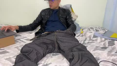 Snapshot of billy_magteo chatting on 08-09-26, 03:19 billy_magteo online show from 08-09-26, 03:19