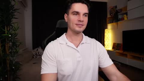 Snapshot of billypassion chatting on 11-17-25, 04:13 BillyPassion online show from 11-17-25, 04:13