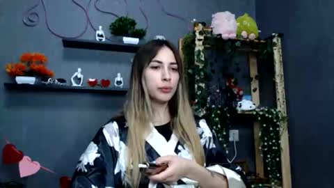 Snapshot of binalina chatting on 10-11-25, 12:26 binalina online show from 10-11-25, 12:26