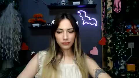 Snapshot of binalina chatting on 10-27-25, 09:46 binalina online show from 10-27-25, 09:46