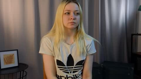 Alice online show from 04-12-26, 03:28