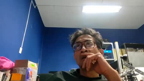 Snapshot of bisexmangenx chatting on 07-09-26, 10:36 Manu O online show from 07-09-26, 10:36
