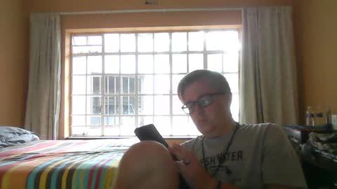Bisexual boy online show from 01-01-25, 01:59