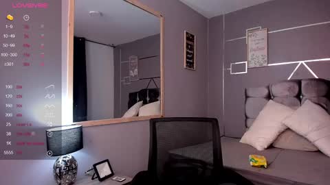  ..  .. online show from 01-10-25, 02:46