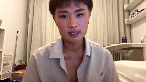 Lou online show from 05-22-26, 10:37