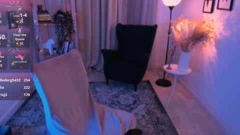 Snapshot of bitchofsun chatting on 12-30-24, 02:20 Nana online show from 12-30-24, 02:20