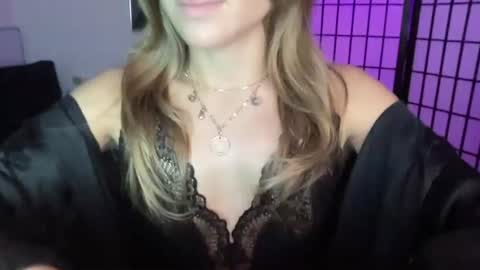 bitemebitcch online show from 07-14-26, 06:18