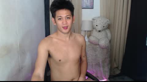 Snapshot of bj_alex31 chatting on 03-31-26, 03:56 alex online show from 03-31-26, 03:56