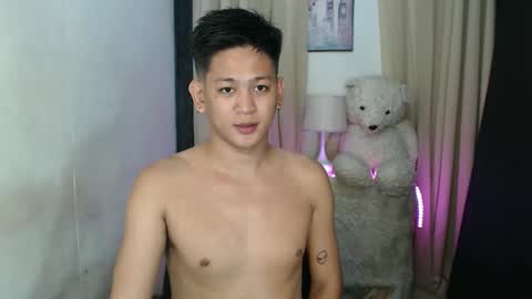 Snapshot of bj_alex31 chatting on 04-21-26, 02:56 alex online show from 04-21-26, 02:56