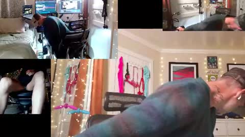 Snapshot of bj_boomer13 chatting on 07-06-26, 11:40 Kais Toy online show from 07-06-26, 11:40