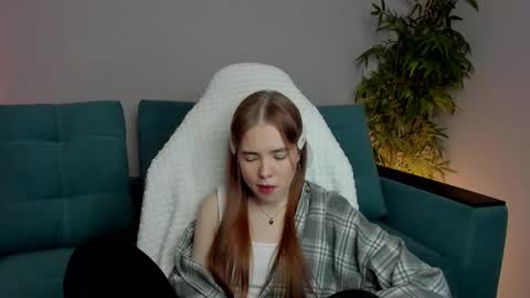 Julia online show from 02-17-25, 08:19