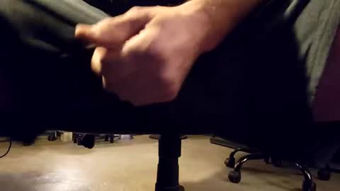 Snapshot of bkupsguy chatting on 11-04-25, 01:59 bkupsguy online show from 11-04-25, 01:59