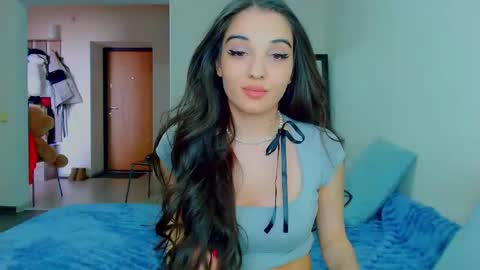 Adele online show from 02-08-25, 10:18