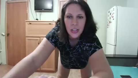 Snapshot of black__bird chatting on 12-18-24, 09:08 naughtyKate online show from 12-18-24, 09:08