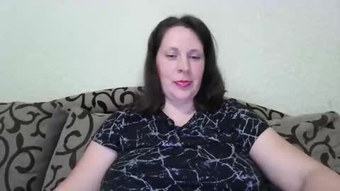 Snapshot of black__bird chatting on 02-11-25, 12:17 naughtyKate online show from 02-11-25, 12:17