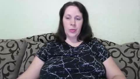 Snapshot of black__bird chatting on 02-12-25, 08:40 naughtyKate online show from 02-12-25, 08:40