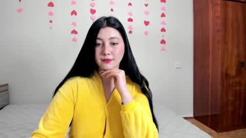 Snapshot of black_berry_bla_ck chatting on 02-26-25, 12:25 black_berry_bla_ck online show from 02-26-25, 12:25