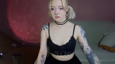 Snapshot of black_iriss chatting on 06-09-26, 07:47 Iris online show from 06-09-26, 07:47