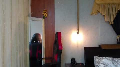 black_king_241 online show from 04-21-26, 05:36